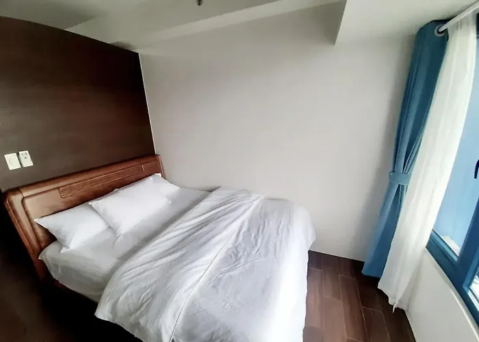 Air Makati *